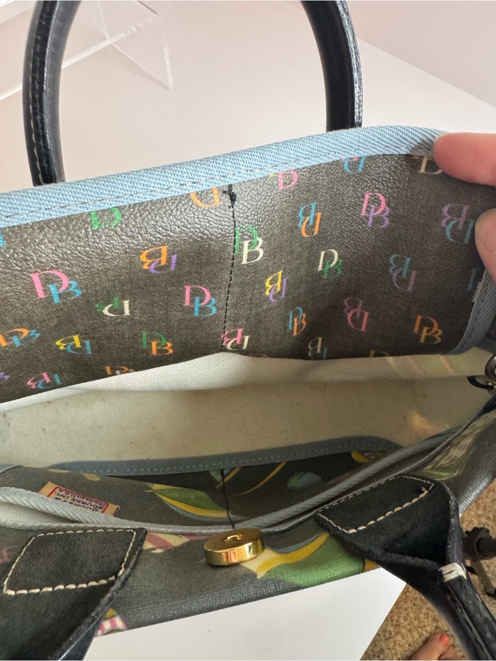 #326 Dooney & Bourke Y2K Summer Beach Tassel Coated Canvas & Leather Two Way Bag - Picture 14 of 14